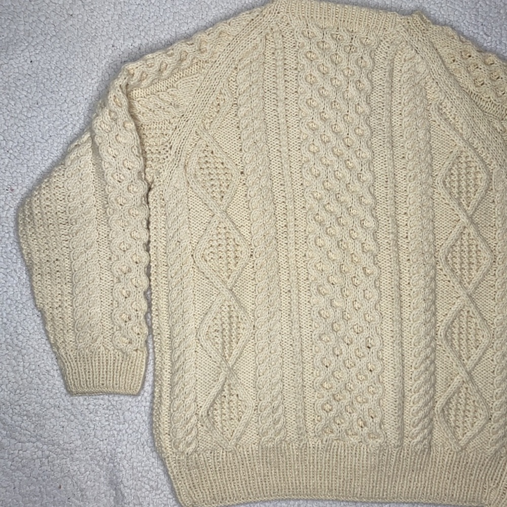 Vintage Killarney Aran Handknit Cable Knit Fisherman Sweater: Size Medium - Picture 9 of 10